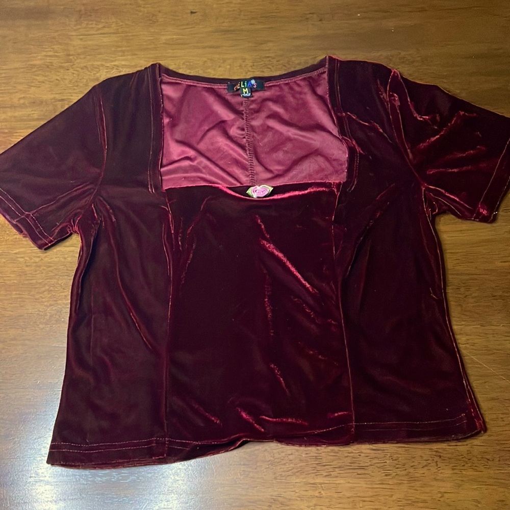 Medium Delia’s dolls kill velvet kinda crop top